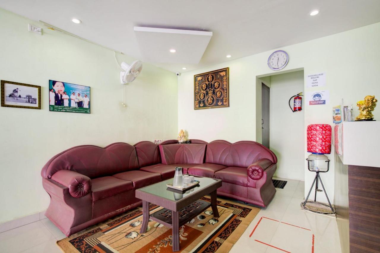 فندق شينايفي  Oyo Flagship Amutha Residency المظهر الخارجي الصورة