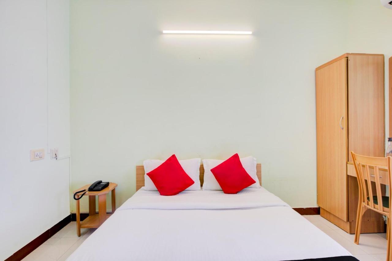 فندق شينايفي  Oyo Flagship Amutha Residency المظهر الخارجي الصورة