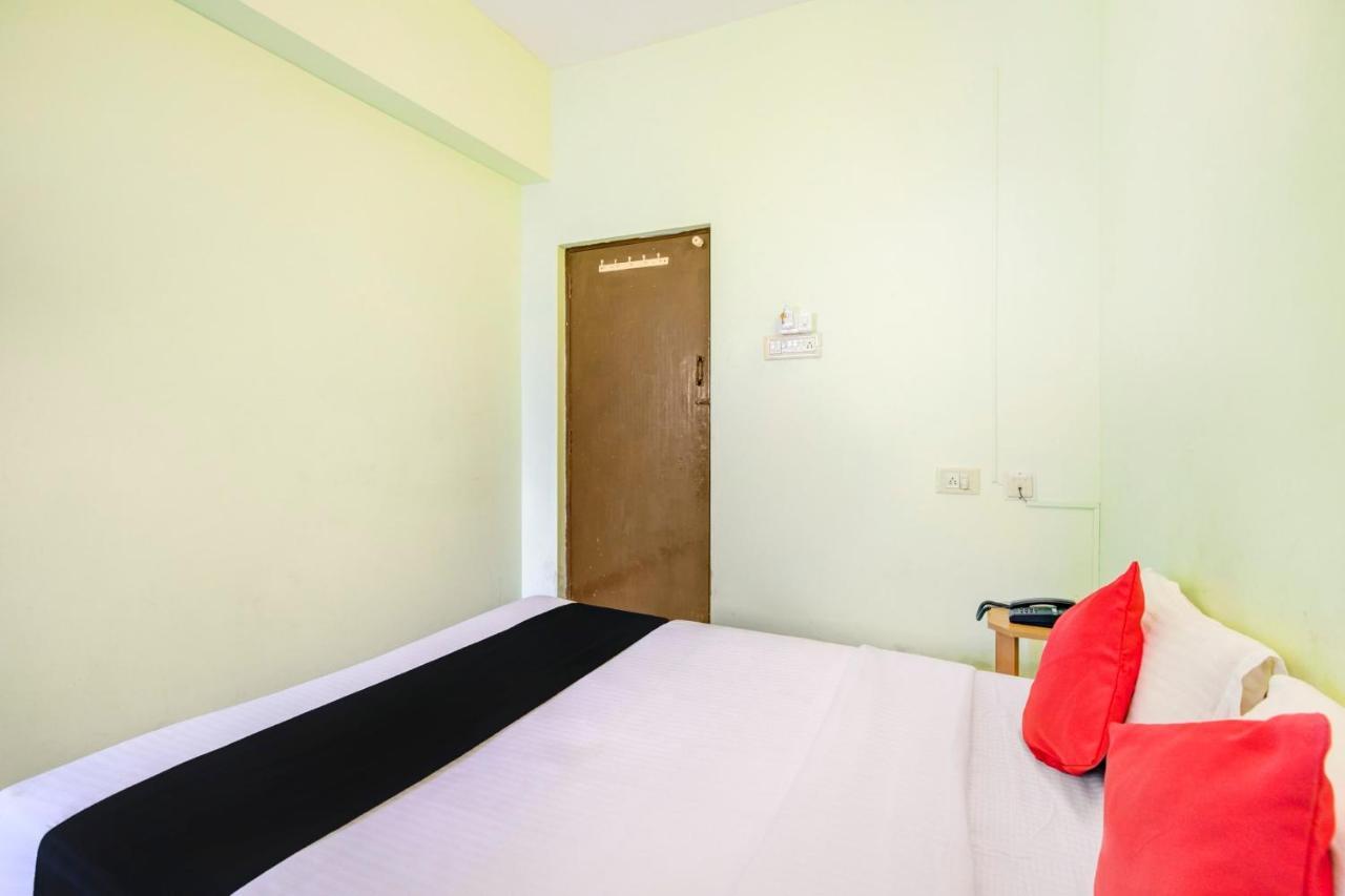 فندق شينايفي  Oyo Flagship Amutha Residency المظهر الخارجي الصورة