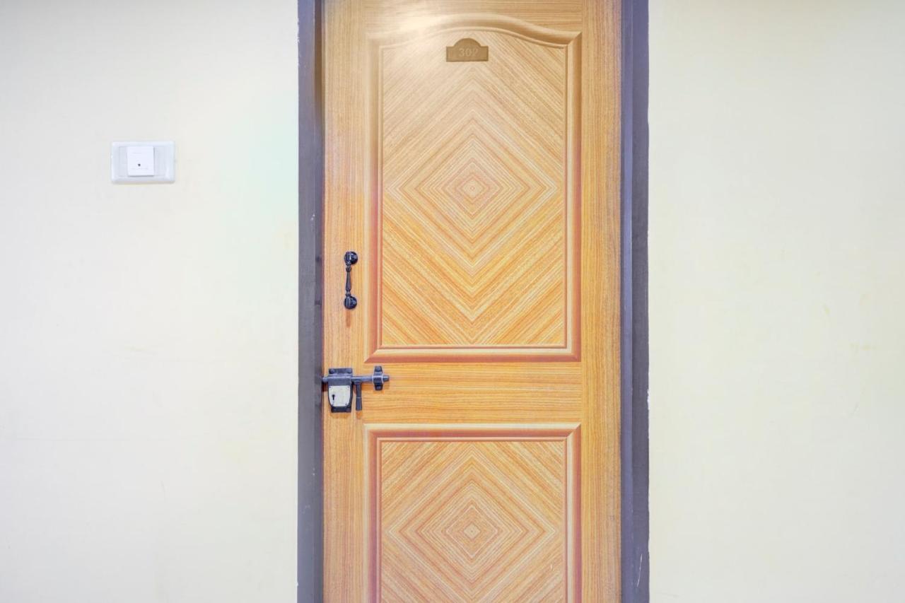 فندق شينايفي  Oyo Flagship Amutha Residency المظهر الخارجي الصورة